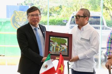 Impulsa UNACH la cooperación internacional que incida en el desarrollo de Chiapas Impulsa UNACH la cooperación internacional que incida en el desarrollo de Chiapas