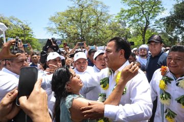 Eduardo Ramírez impulsa alfabetización en Salto de Agua con entrega de kits de Chiapas Puede
