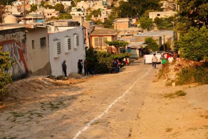 Da banderazo Angel Torres a más de 220 metros lineales de pavimentación; ahora en la colonia El Ciprés