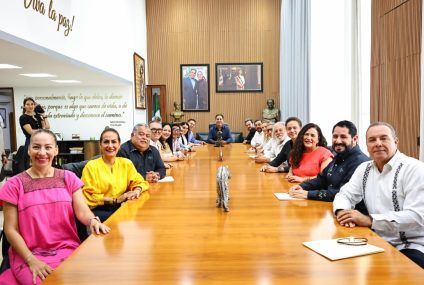 Junto al Gabinete de Educación, Eduardo Ramírez evalúa avances del programa Chiapas Puede