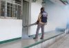 Continuamos fumigando escuelas para proteger a la niñez y al personal docente en Tuxtla: Angel Torres