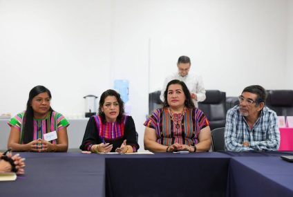 Inaugura Marina López clase muestra a personal certificado del IEPC