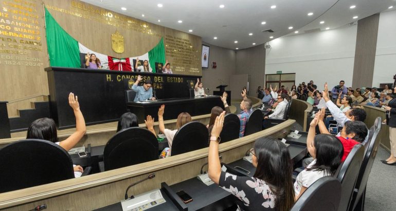 Nombra Congreso presidenta municipal en Jiquipilas y a funcionarios municipales de Ocozocoautla