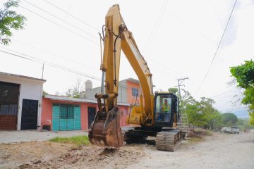 Más de 300 metros lineales de pavimentación inicia Angel Torres en San José Terán