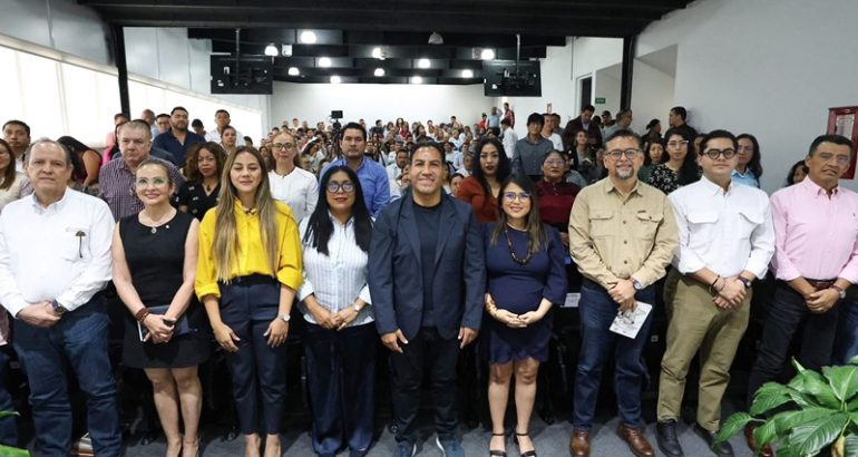 Eduardo Ramírez participa en foro para construir una nueva Ley de Agua en Chiapas Eduardo Ramírez participa en foro para construir una nueva Ley de Agua en Chiapas