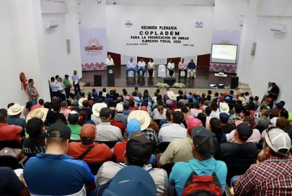 Valeria Rosales encabeza reunión plenaria de COPLADEM