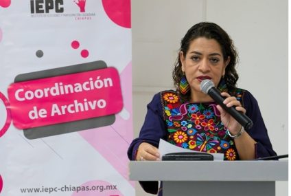 IEPC Imparte taller sobre la conservación de archivos a personal del órgano electoral