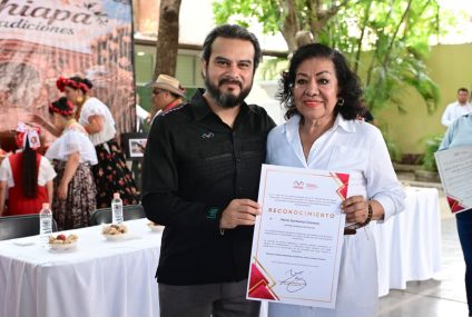 El trabajo en comunidad fortalece la educación y el bienestar de las niñas y niños: Roger Mandujano