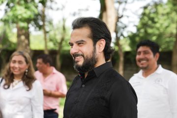“Ella no nos pertenece, somos hijos de la Madre Tierra”: Roger Mandujano “Ella no nos pertenece, somos hijos de la Madre Tierra”: Roger Mandujano