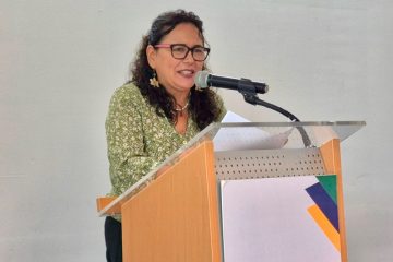 Entrega rectora de UNICACH Fanny López Jiménez, estímulos económicos a docentes del SITAUNICACH Entrega rectora de UNICACH Fanny López Jiménez, estímulos económicos a docentes del SITAUNICACH