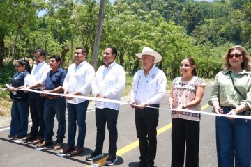 Con inversión en caminos, vialidades y agua potable, Eduardo Ramírez impulsa el bienestar en Solosuchiapa e Ixtapangajoya Con inversión en caminos, vialidades y agua potable, Eduardo Ramírez impulsa el bienestar en Solosuchiapa e Ixtapangajoya