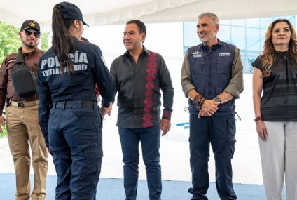 Eduardo Ramírez entrega incentivos a policías de Tuxtla Gutiérrez con Certificado Único Policial