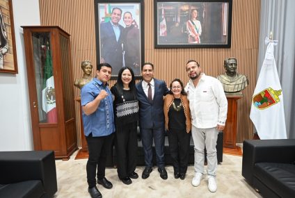 Eduardo Ramírez se reúne con la rectora de la Universidad Nacional Rosario Castellanos, Alma Herrera