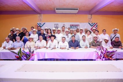 Juan Carlos Moreno Guillén escucha y atiende al sector productivo de Palenque
