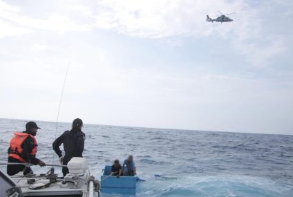 Pescadores chiapanecos rescatados con vida en el Pacífico Mexicano