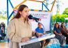 Alcaldesa Valeria Rosales entrega aves en Obregón