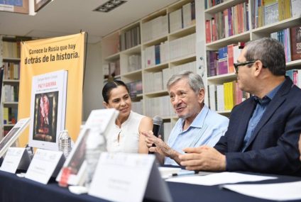 Presenta Enrique Barón Crespo “Paz y Guerra” durante la CIU UNACH 2026