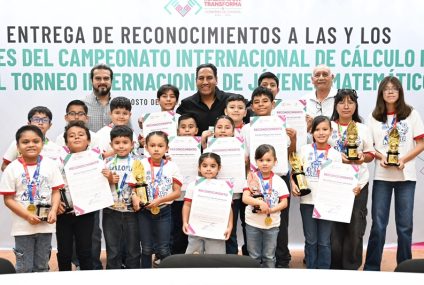 Eduardo Ramírez felicita a estudiantes de Chiapas por sus logros en torneos internacionales de matemáticas