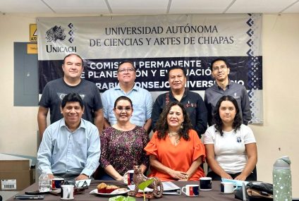 Presenta rectora de UNICACH proyecto que responde a desafíos en salud y consolida expansión
