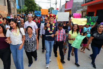 Inaugura Angel Torres más Calles Felices en la 27 de Febrero