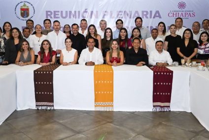 Analizan diputados y gobernador Eduardo Ramírez Aguilar diversos temas de la agenda pública