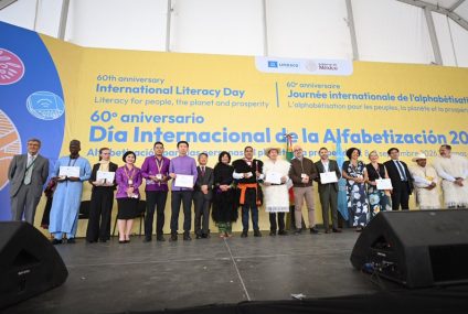 Unesco reconoce a los gobiernos de México y Chiapas por alfabetizar