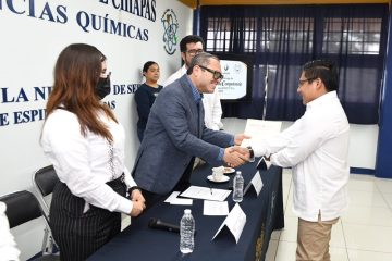 Fortalecen docentes de la UNACH sus competencias profesionales mediante certificaciones CONOCER