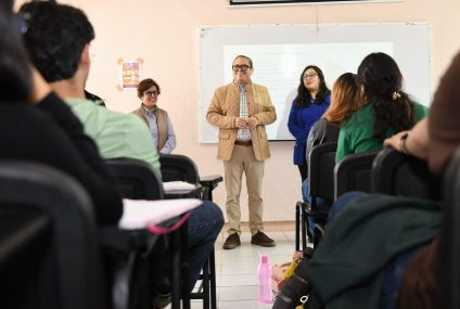 Se reúne el rector de la UNACH Oswaldo Chacón Rojas con integrantes de la comunidad del Campus Comitán