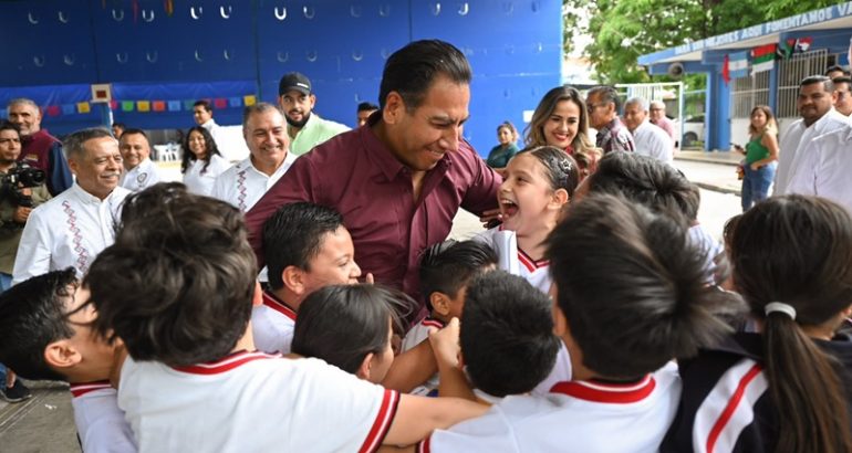 Destaca Eduardo Ramírez inversión de más de 318 mdp para el mejoramiento de escuelas en Tuxtla Gutiérrez Destaca Eduardo Ramírez inversión de más de 318 mdp para el mejoramiento de escuelas en Tuxtla Gutiérrez