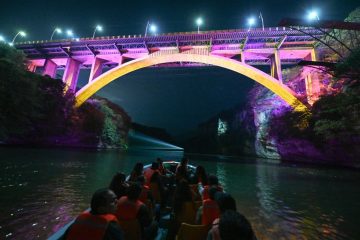 Eduardo Ramírez invita a vivir Nandanda, una travesía nocturna por la memoria del Cañón del Sumidero