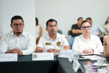 FGE sostiene mesa de trabajo con personal de la FGE FGE sostiene mesa de trabajo con personal de la FGE