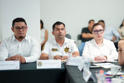 FGE sostiene mesa de trabajo con personal de la FGE