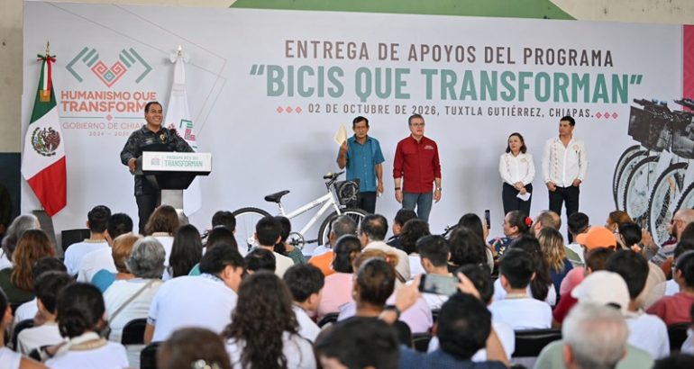 Eduardo Ramírez entrega apoyos de Bicis que Transforman a estudiantes de Tuxtla Gutiérrez
Eduardo Ramírez entrega apoyos de Bicis que Transforman a estudiantes de Tuxtla Gutiérrez